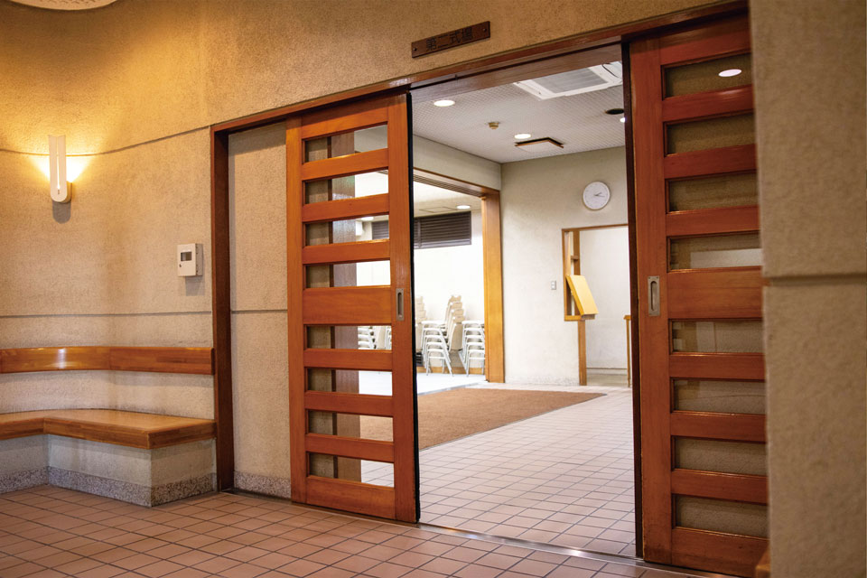 舟渡斎場の休憩室