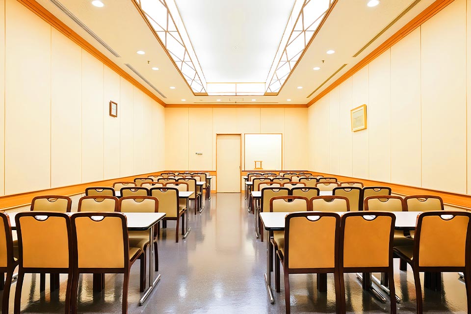 桐ヶ谷斎場の休憩室