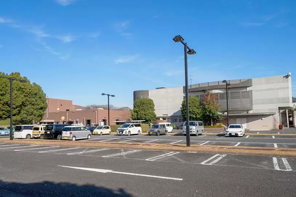 大和斎場の駐車場