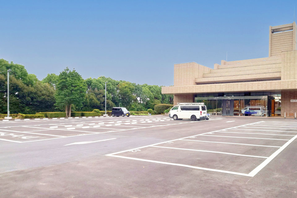 横浜市南部斎場の駐車場