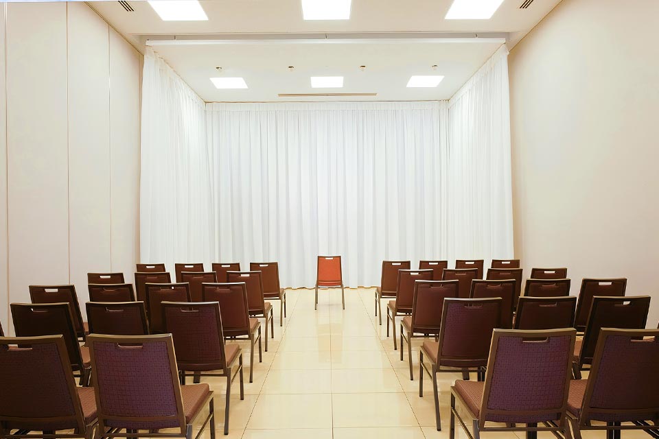 四ツ木斎場の駐車場