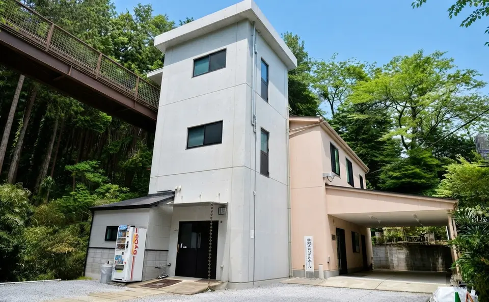 秋田会館の外観
