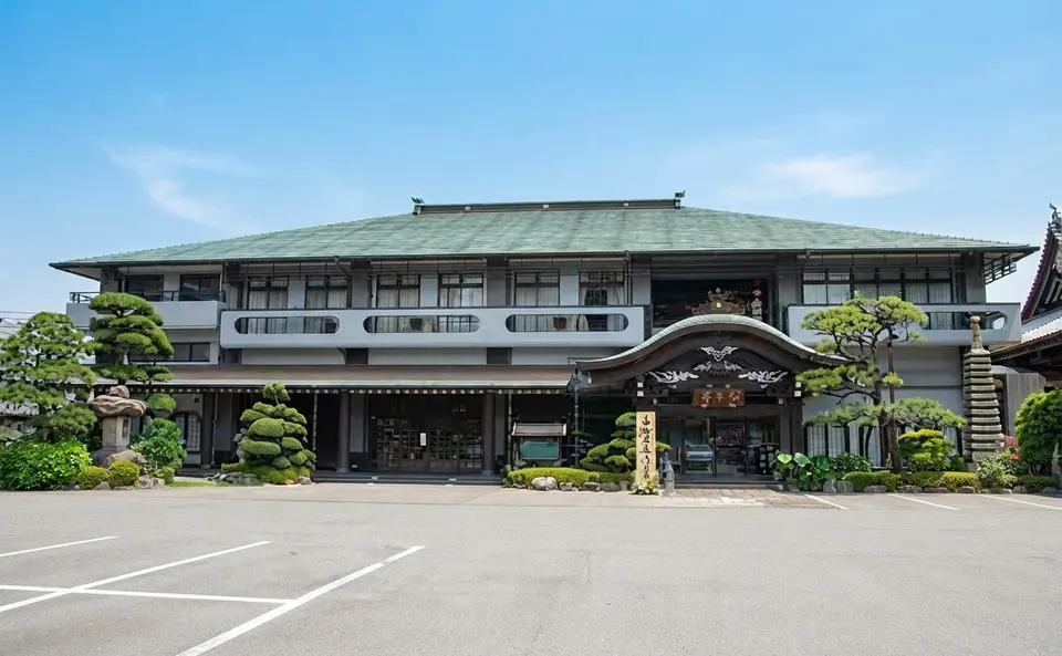 長全寺会館 飛雲閣の外観
