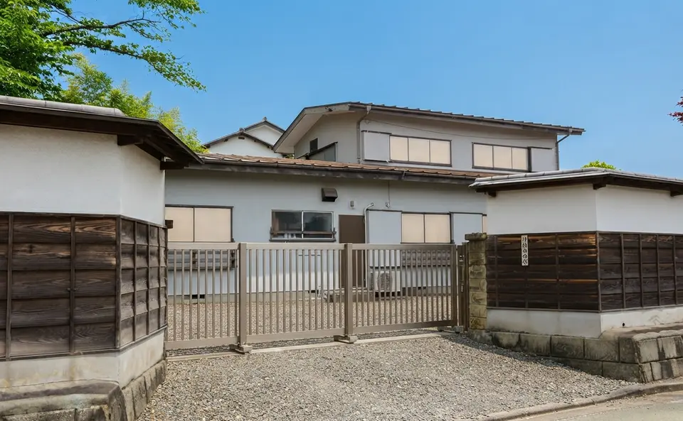 円照寺 大慈会館の外観