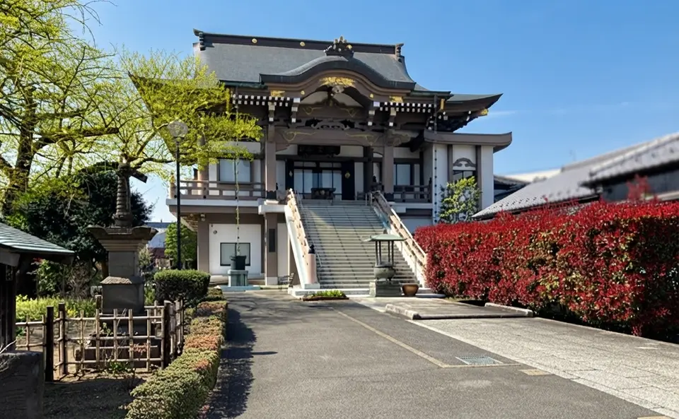 福昌寺 観世音ホールの外観