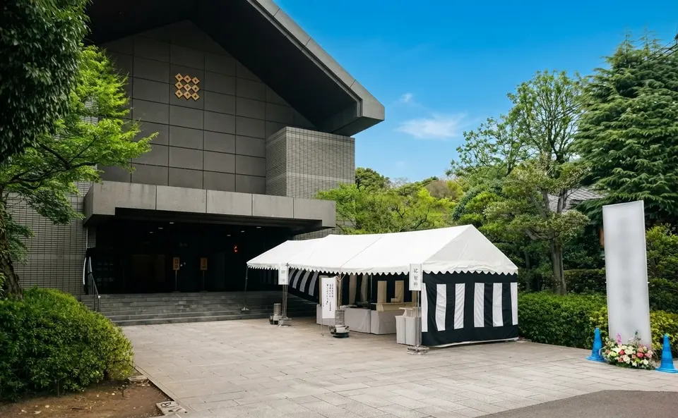 護国寺 桂昌殿の外観