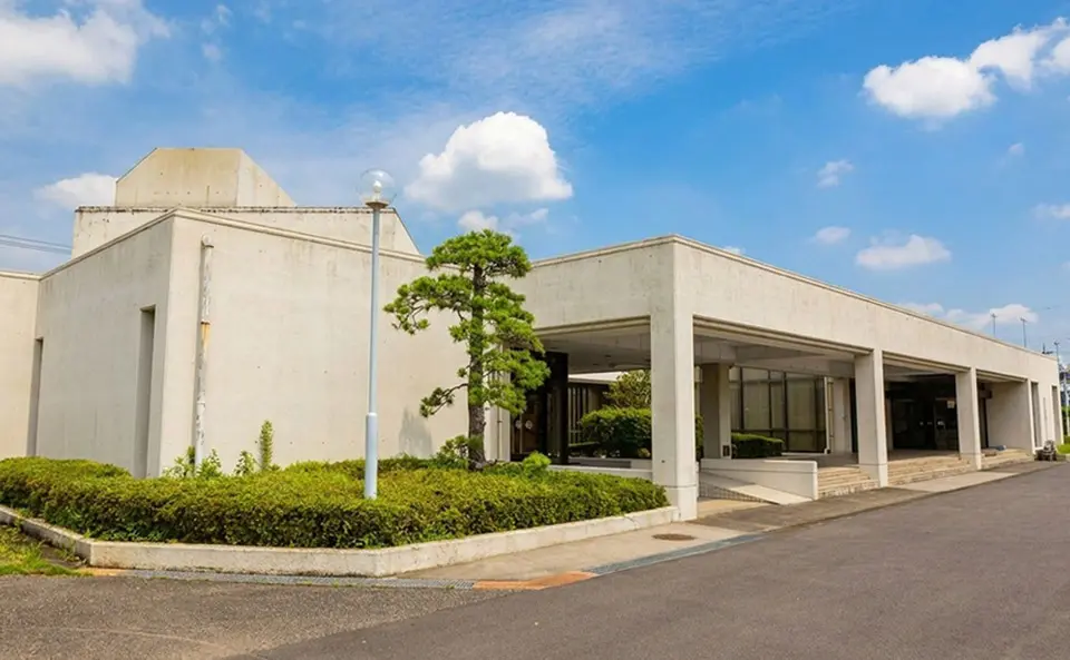 羽生市斎場の外観