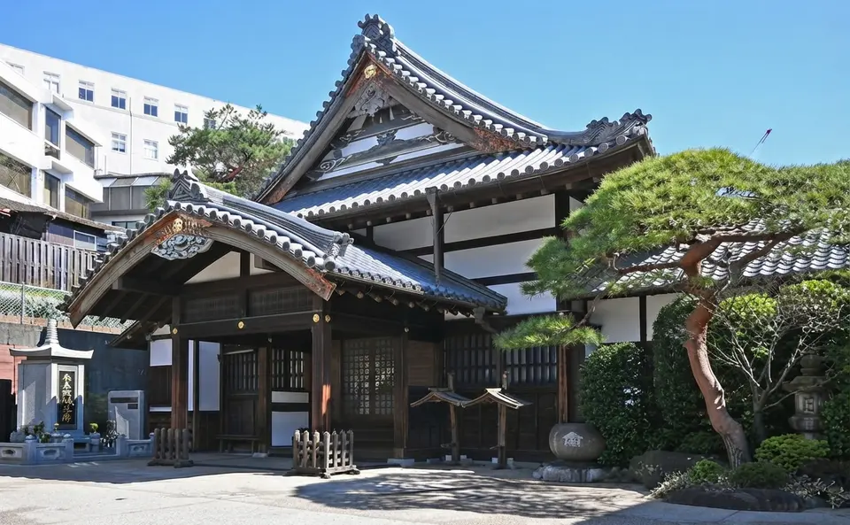 上宮寺会館の外観