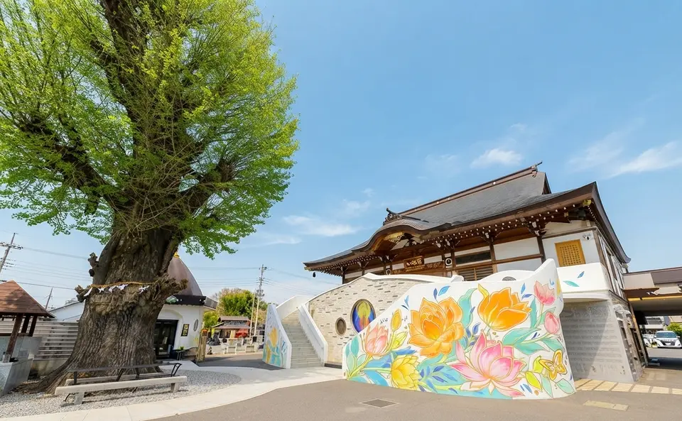 銀杏ホールの外観