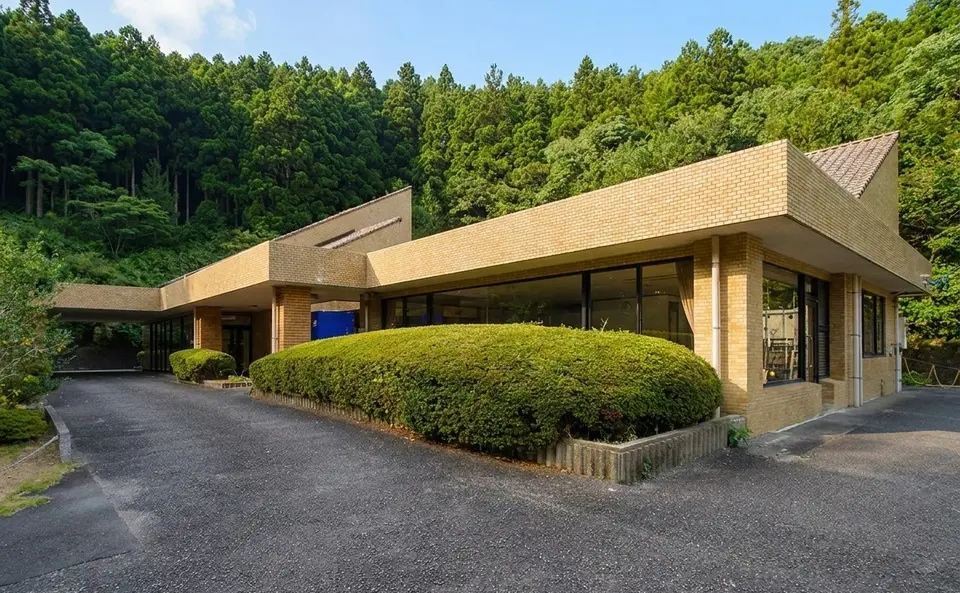 長狭地区火葬場の外観