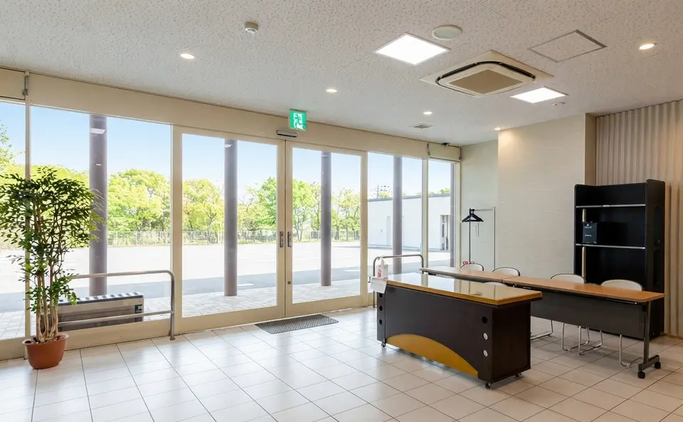 南山ホール