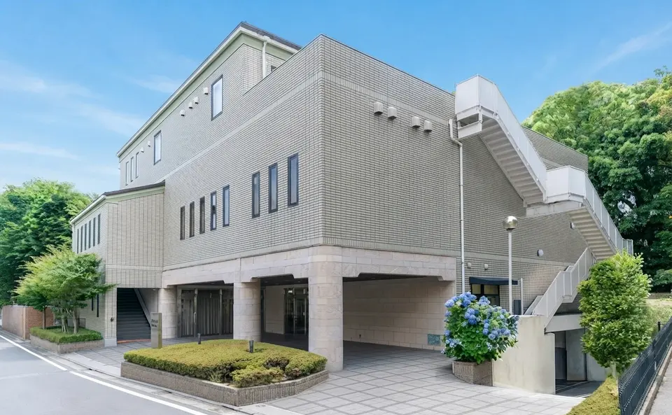 羅漢会館の外観
