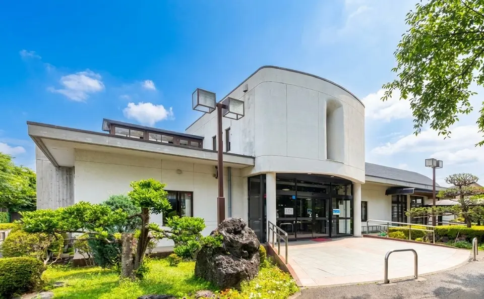 立川市斎場の外観