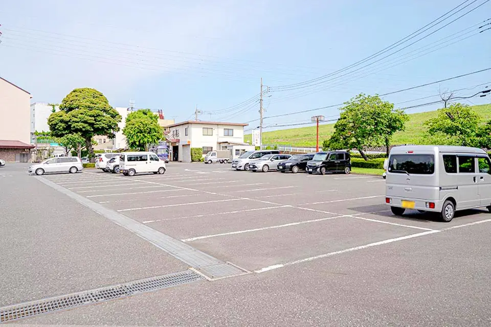 戸田葬祭場の駐車場
