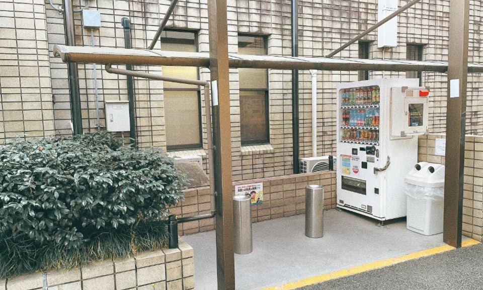 戸塚斎場の喫煙所写真