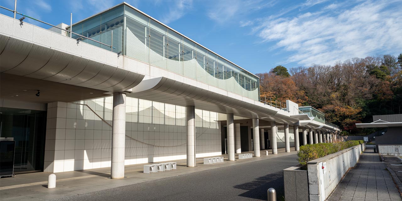 横浜市北部斎場の外観写真